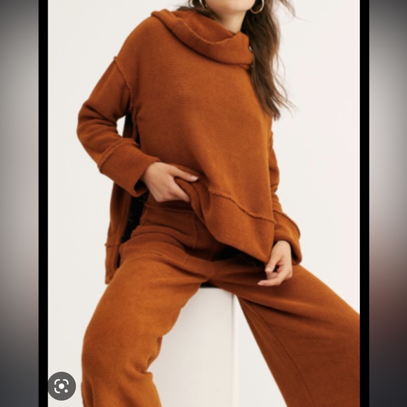 Free People Cozy Sunset Set- - Picture 4 of 16